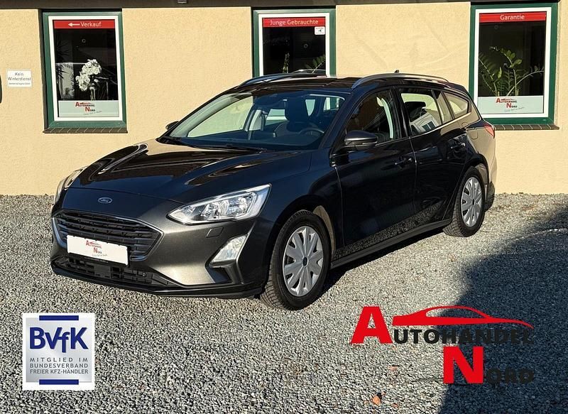 Grau Gebraucht 2018 Ford Focus Titanium Kombi | 11.385 € (Fairer Preis) - Bild 1/4