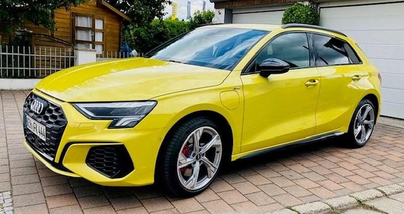 Gebraucht Audi A3 S-Line 245 PS (180 kW) 2024 Gelb Kombi
