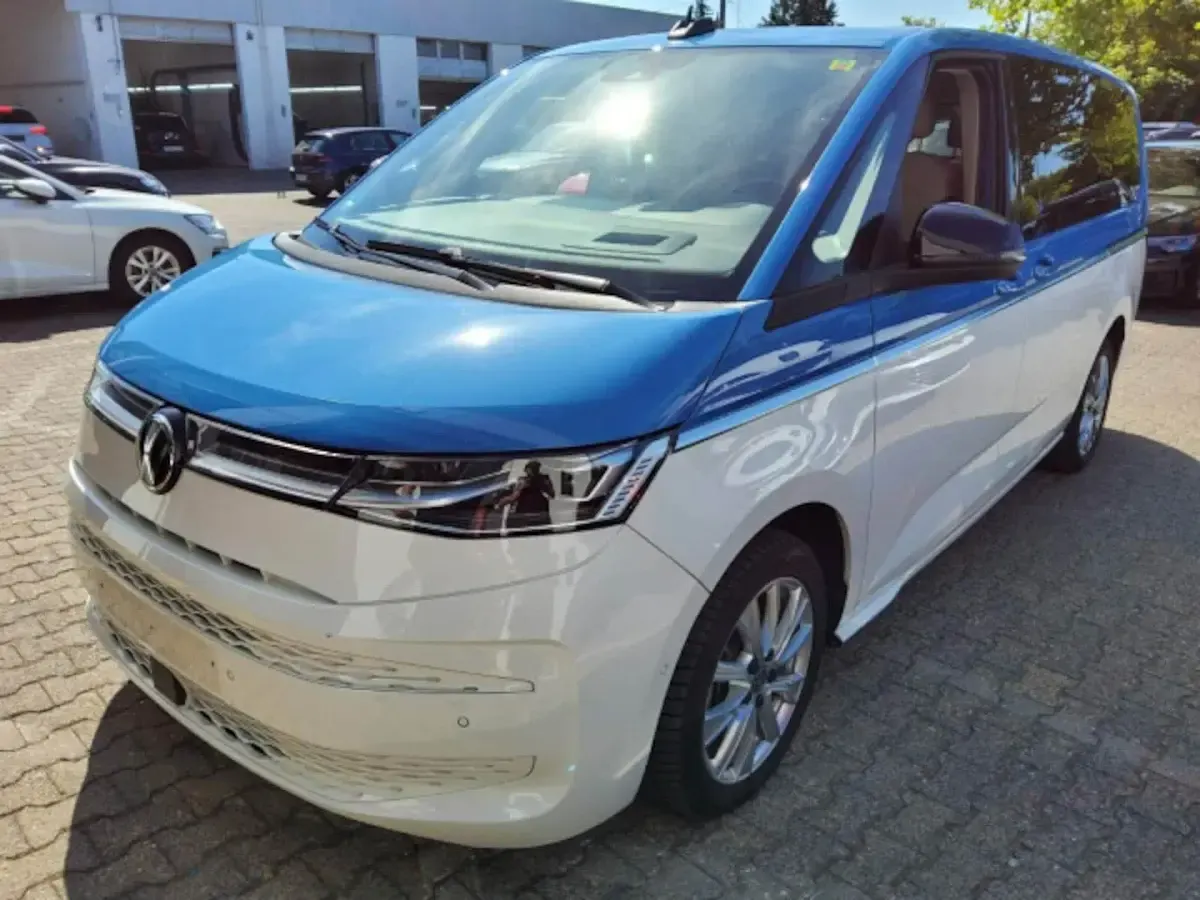 Gebraucht VW Multivan Style 150 PS (110 kW) 2023 Van / Kleinbus
