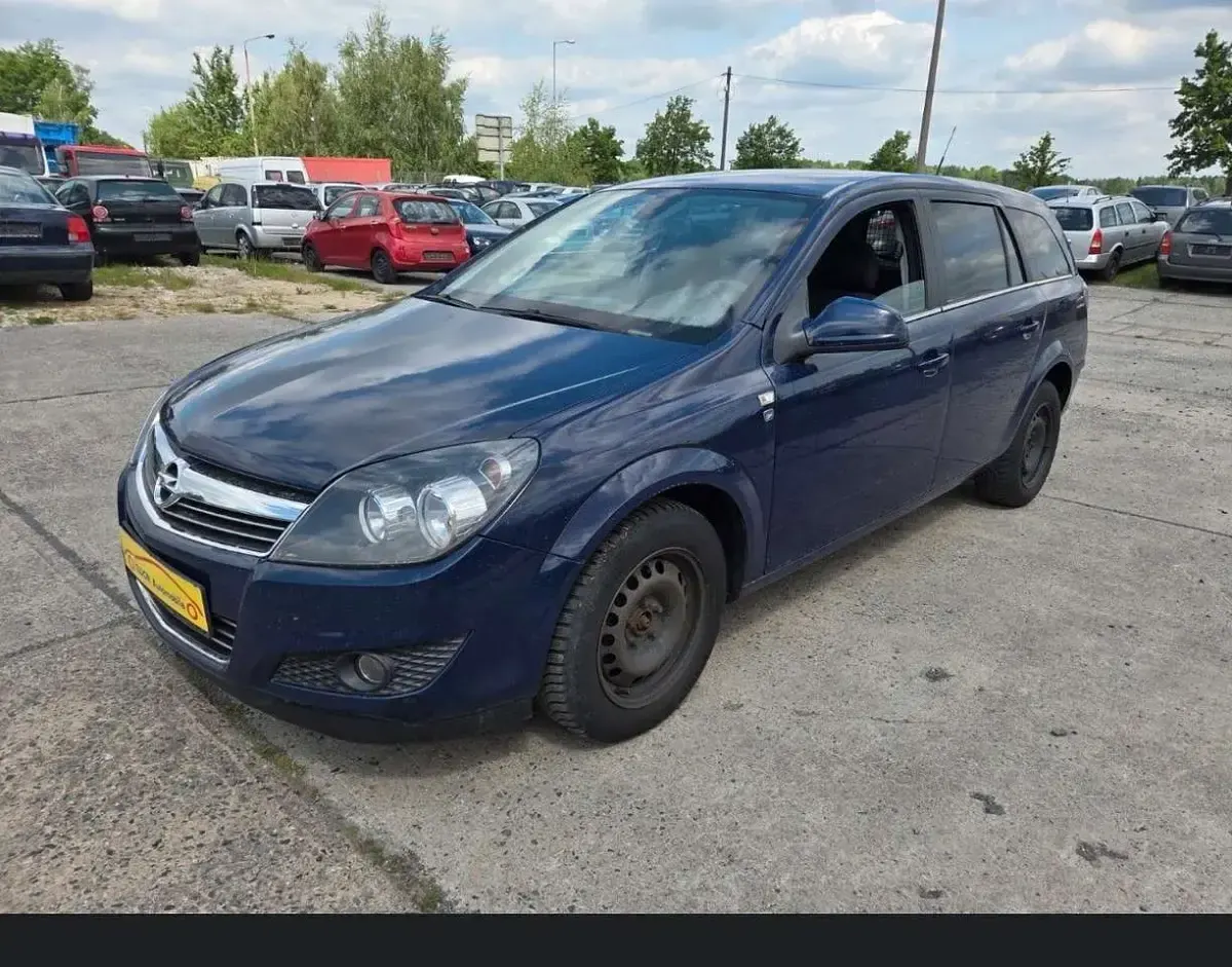Gebraucht Opel Astra Edition 110 PS (80 kW) 2010 Royal blau (s2) Kombi