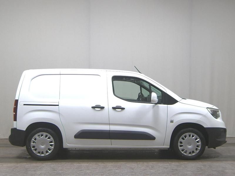 Gebraucht Opel Combo 102 PS (75 kW) 2021 Jade weiss Van / Kleinbus
