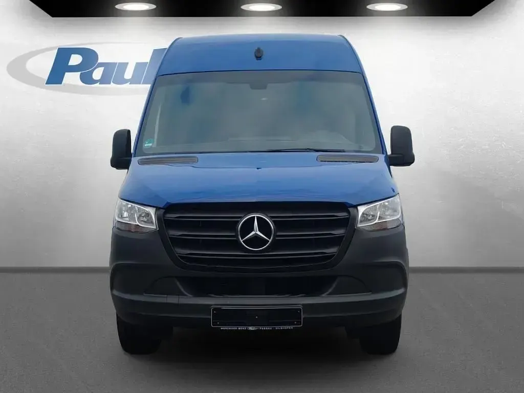 Używany Mercedes Sprinter 163 KM (119 kW) 2020 Niebieski Van