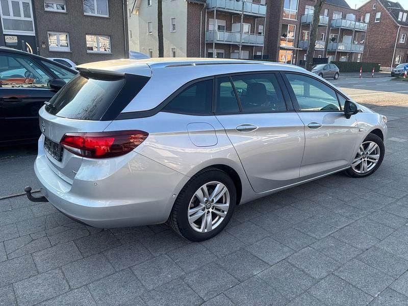 Gebraucht Opel Astra Dynamic 136 PS (100 kW) 2016 Silber Kombi