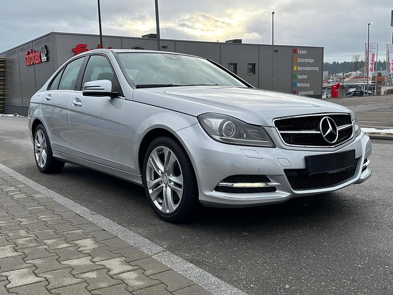 Gebraucht Mercedes C300 231 PS (169 kW) 2012 Silber Limousine