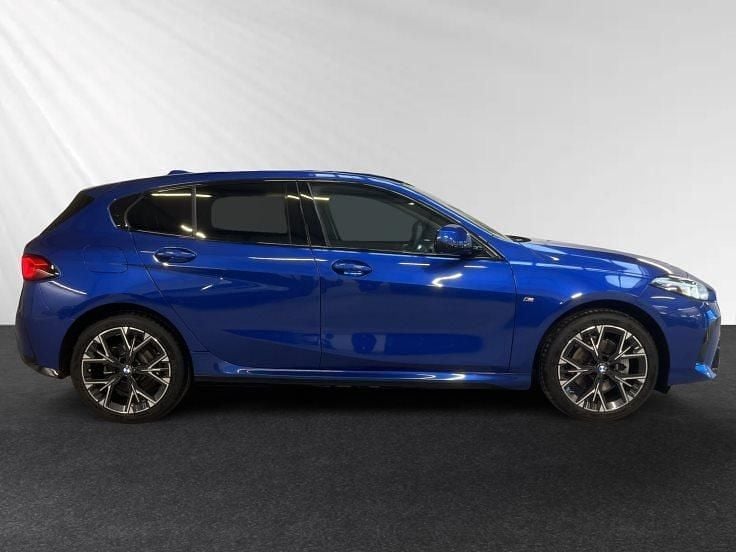 Gebraucht BMW 118 Efficient Dynamics 150 PS (110 kW) 2024 Portimao blau metallic Kleinwagen