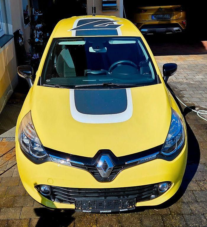 Gebraucht Renault Clio IV Luxe 90 PS (66 kW) 2014 Gelb Kleinwagen