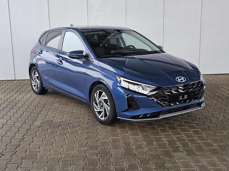 Gebraucht Hyundai i20 Comfort 101 PS (74 kW) 2025 Blau Kleinwagen