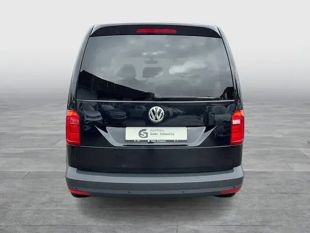 Gebraucht VW Caddy Trendline 131 PS (96 kW) 2019 Schwarz Van / Kleinbus
