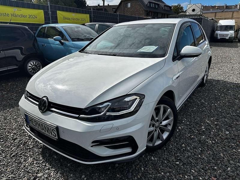Gebraucht VW Golf VII Highline 150 PS (110 kW) 2019 Weiß Kleinwagen