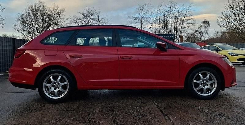 Gebraucht Seat Leon ST Reference 110 PS (80 kW) 2016 Rot Kombi