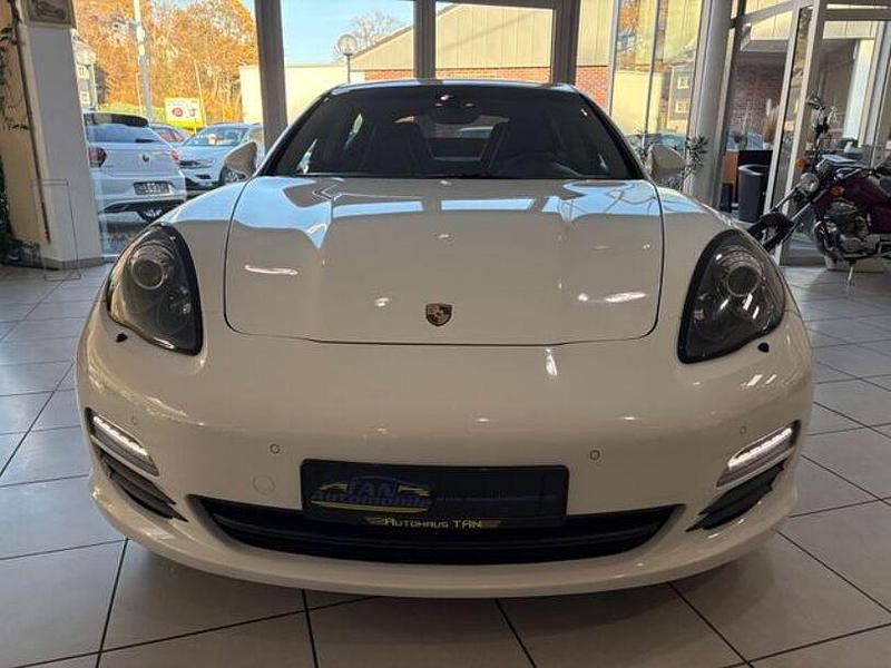 Gebraucht Porsche Panamera 250 PS (183 kW) 2012 Weiß Coupé
