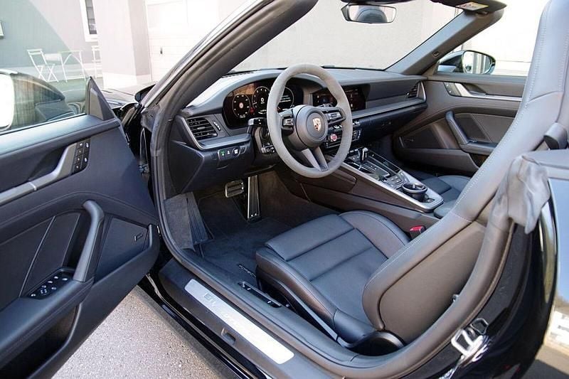 Gebraucht Porsche 992 Chrono 480 PS (353 kW) 2025 Schwarz Cabrio