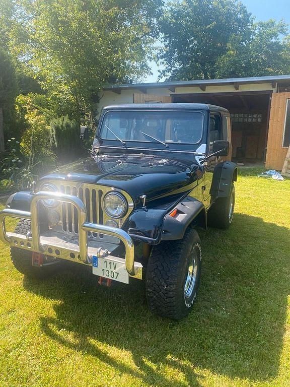 Schwarz Gebraucht 1983 Jeep CJ SUV | 20.500 € - Bild 1/4