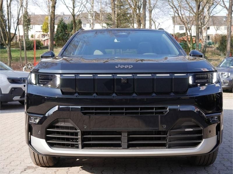 Neu Jeep Compass 145 PS (106 kW) 2026 Schwarz SUV