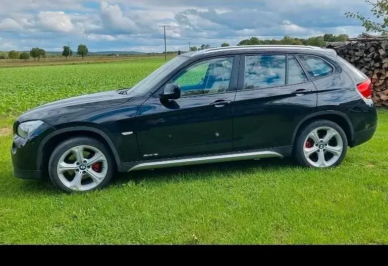 Gebraucht BMW X1 2011 Schwarz SUV