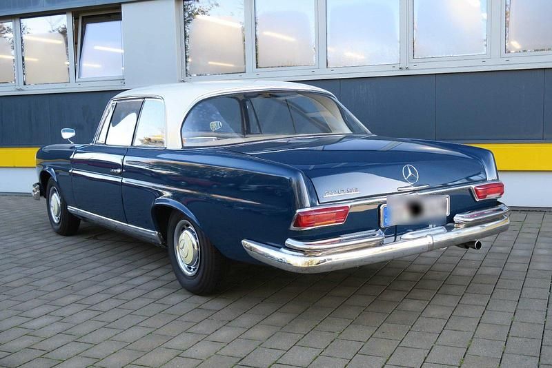 Gebraucht Mercedes W111 120 PS (88 kW) 1962 Blau Coupé
