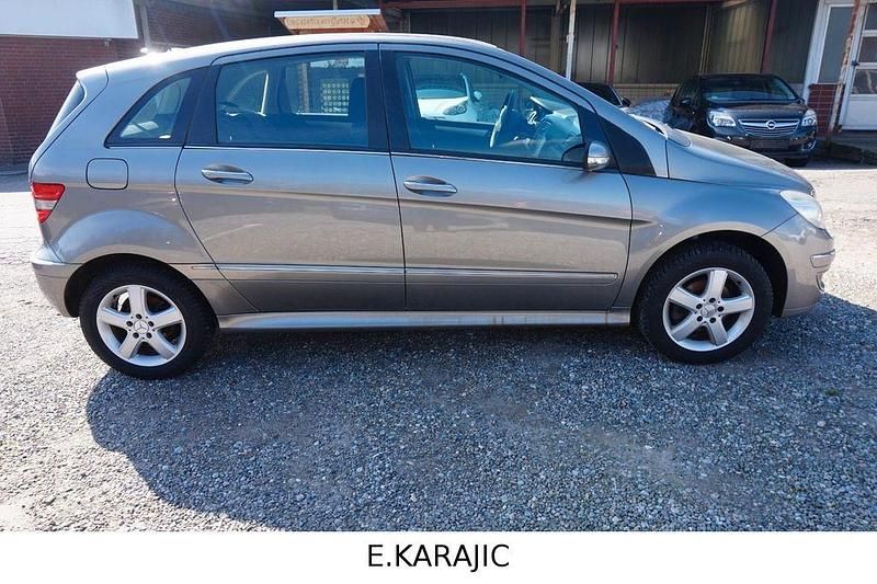 Usata Mercedes B150 95 CV (69 kW) 2006 Grigio Monovolume