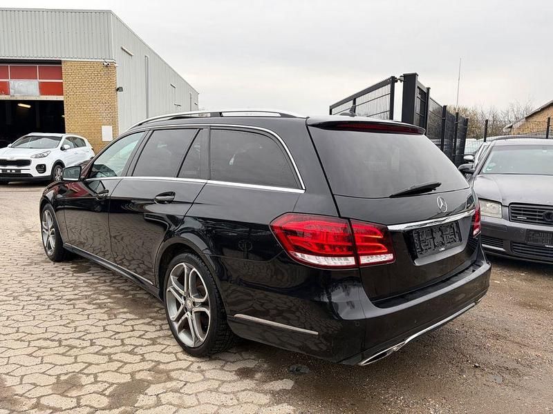 Gebraucht Mercedes E250 204 PS (150 kW) 2014 Schwarz Limousine