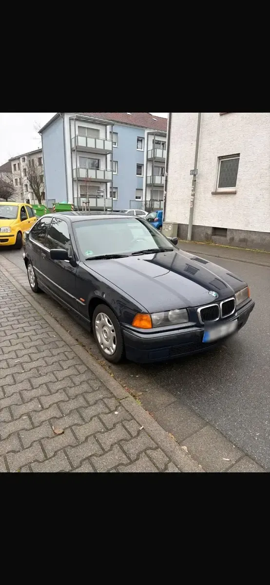 Second-hand BMW 316 105 CP (77 kW) 2000 Albastru Coupe