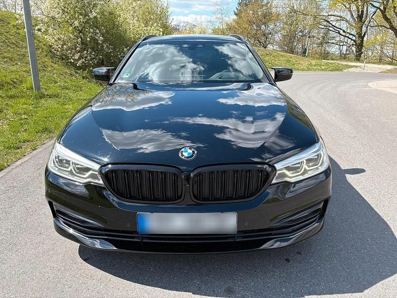 Second-hand BMW 525 230 CP (169 kW) 2018 Negru Break