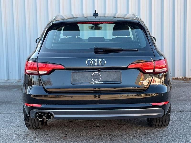 Gebraucht Audi A4 Sport 218 PS (160 kW) 2017 Schwarz Kombi