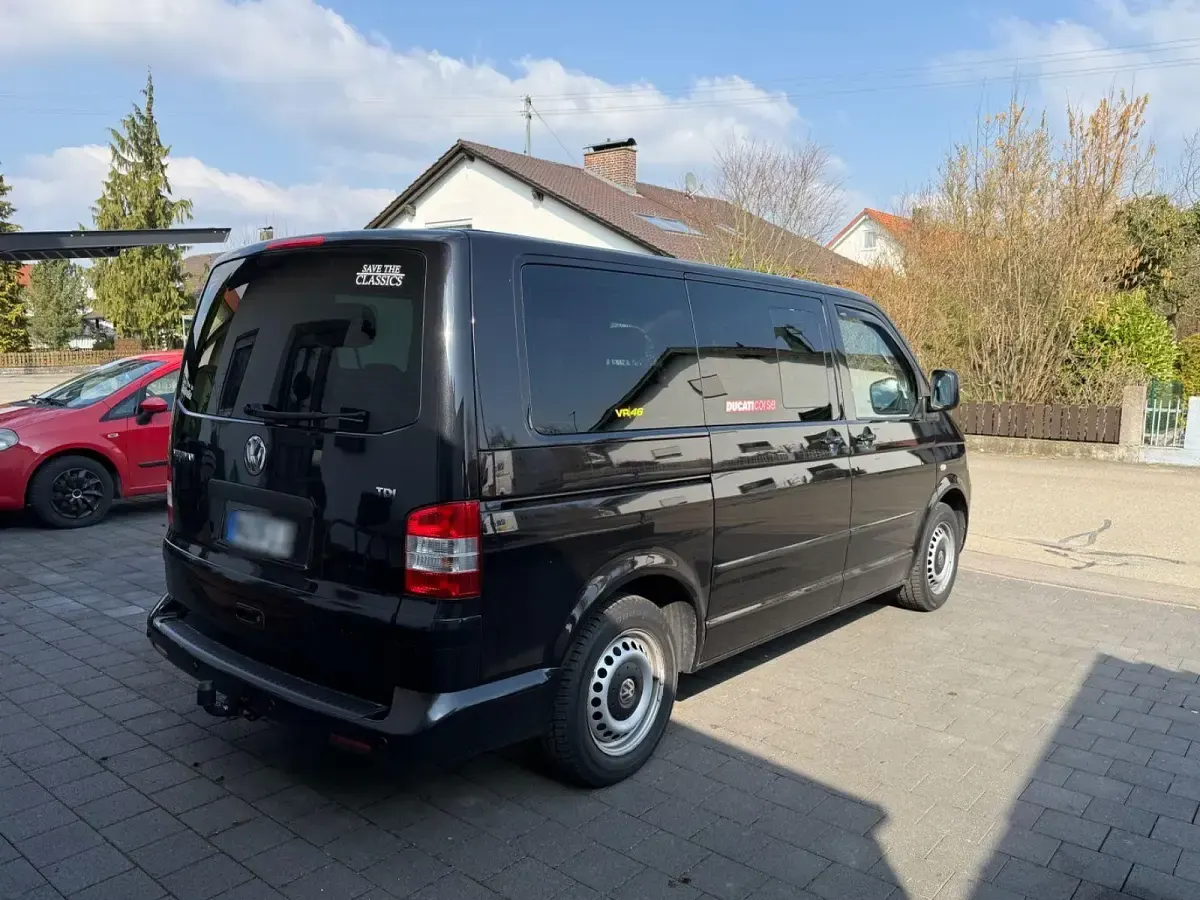 Second-hand VW T5 131 CP (96 kW) 2008 Negru Van