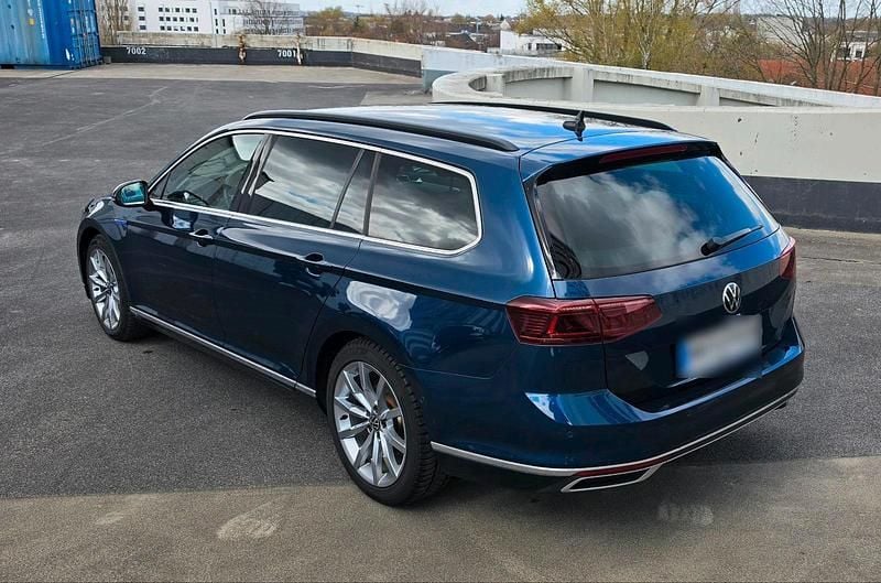 Gebraucht VW Passat GTE 218 PS (160 kW) 2020 Blau Kombi