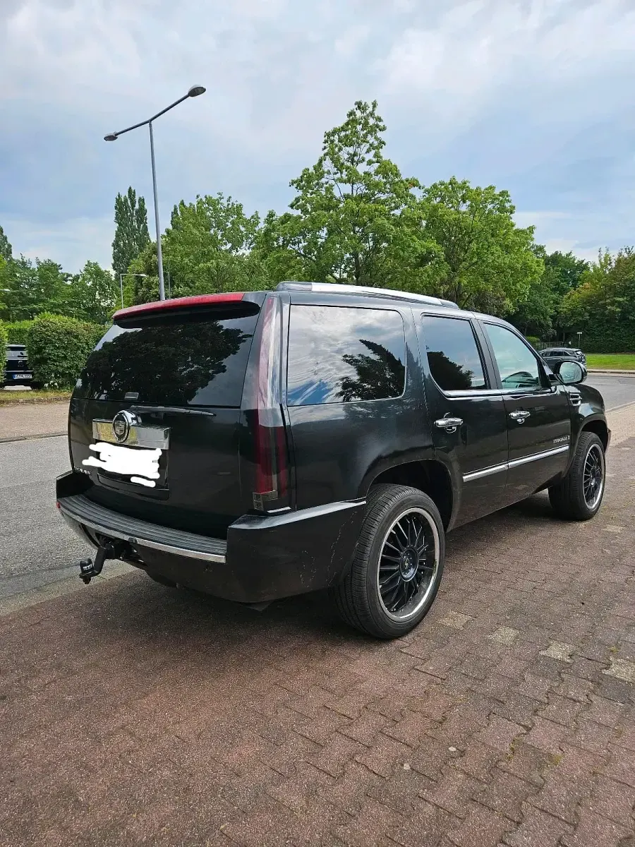 Gebraucht Cadillac Escalade 406 PS (298 kW) 2006 Schwarz SUV