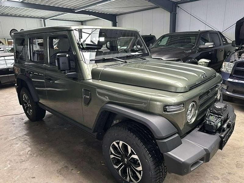 Nowe BAW 212 166 KM (122 kW) 2026 Szary SUV