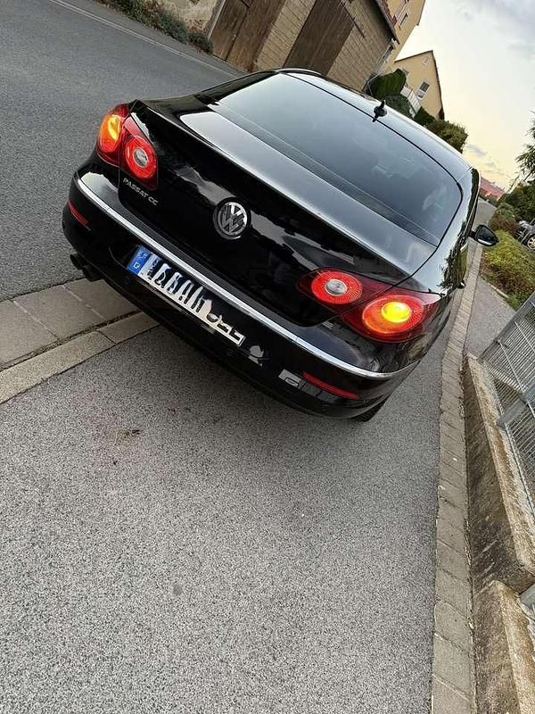 Gebraucht VW Passat 140 PS (102 kW) 2010 Coupé