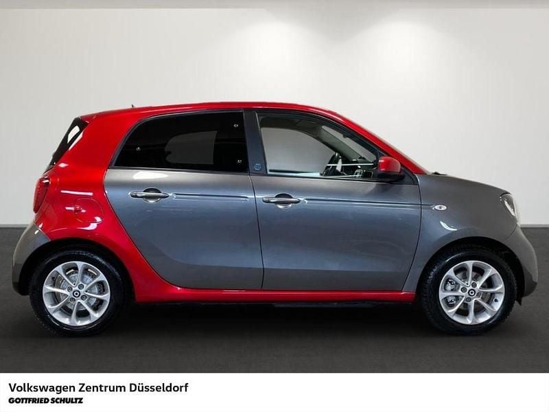 Gebraucht Smart ForFour Electric Drive 60 kW (82 PS) 2019 Rot Limousine