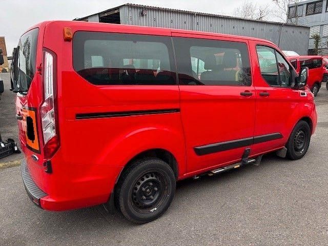 Gebraucht Ford Transit Custom 105 PS (77 kW) 2018 Rot Van / Kleinbus