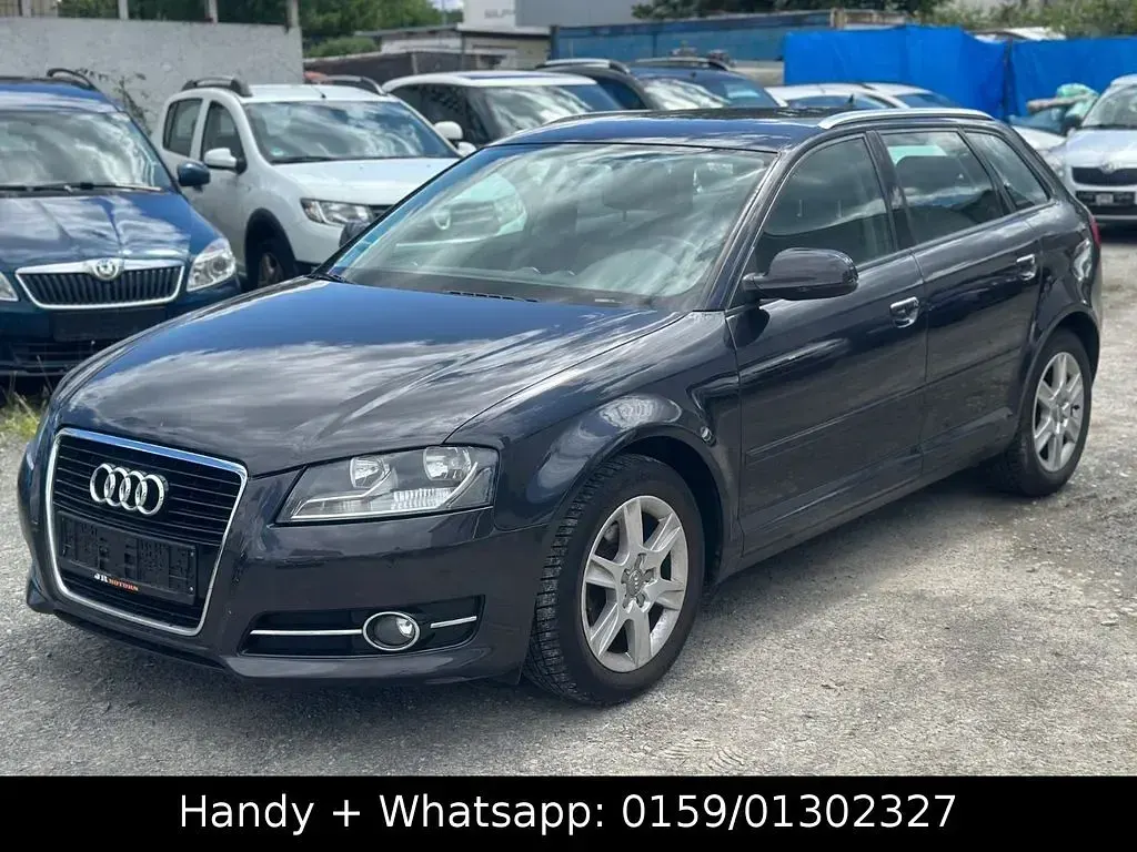 Gebraucht Audi A3 Attraction 105 PS (77 kW) 2013 Grau Limousine