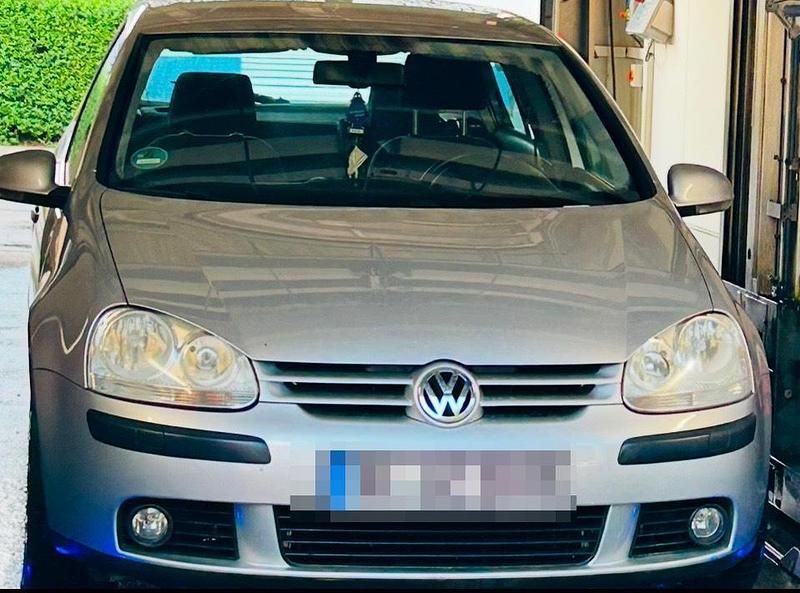 Silber Gebraucht 2006 VW Golf V Kleinwagen | 3.100 € (Fairer Preis) - Bild 1/4