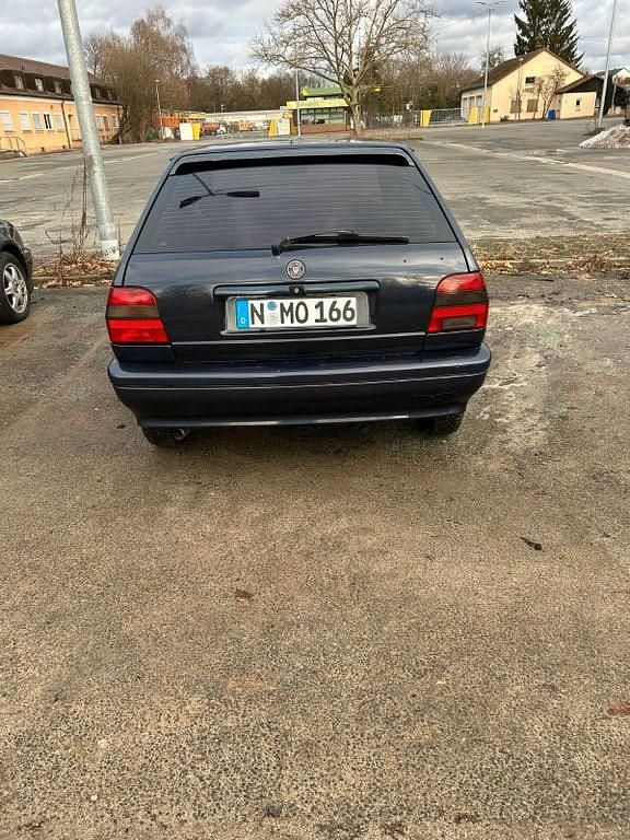 Gebraucht VW Polo 54 PS (39 kW) 1993 Blau Coupé