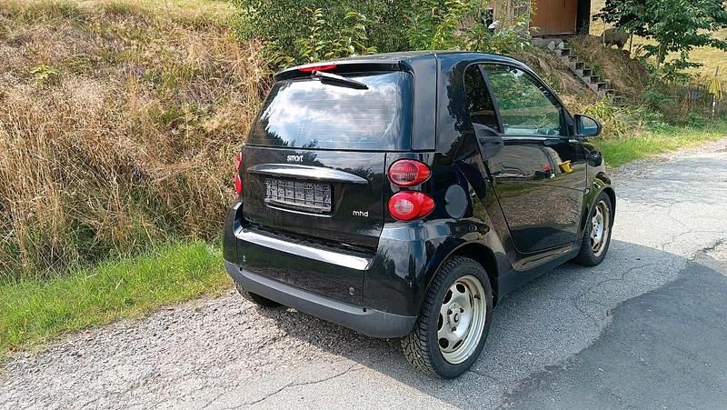 Schwarz Gebraucht 2009 Smart ForTwo Coupé Coupé | 2.500 € (Superpreis) - Bild 1/4