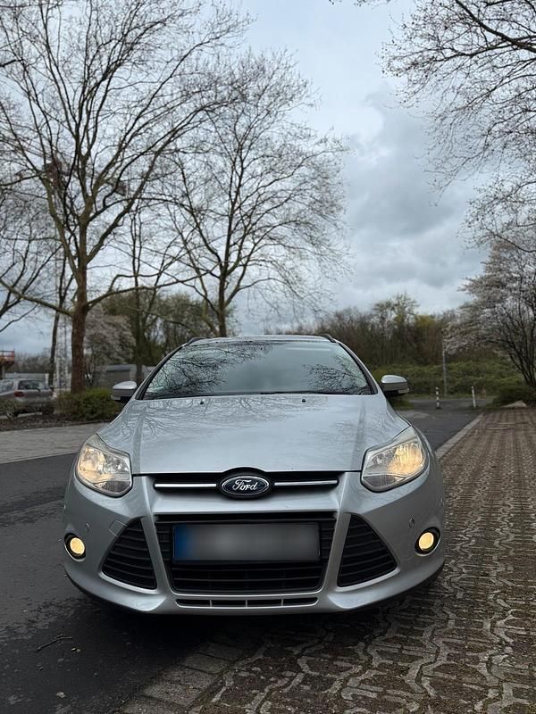 Gebraucht Ford Focus 116 PS (85 kW) 2013 Kombi