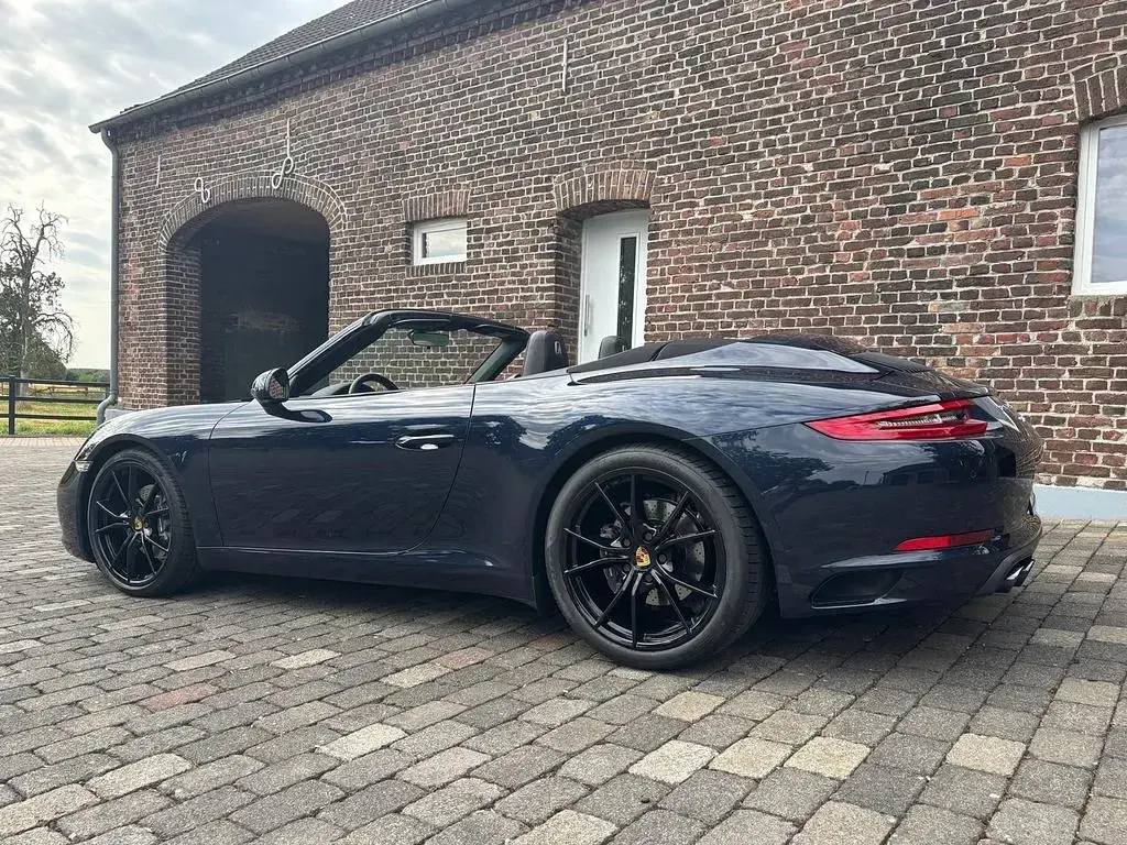 Gebraucht Porsche 911 Carrera Cabriolet 370 PS (272 kW) 2016 Blau Cabrio