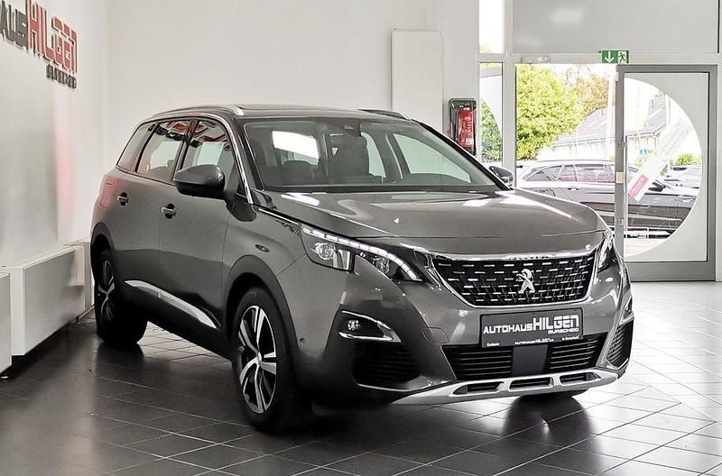Gebraucht Peugeot 5008 Allure 177 PS (130 kW) 2020 Grau Van / Kleinbus