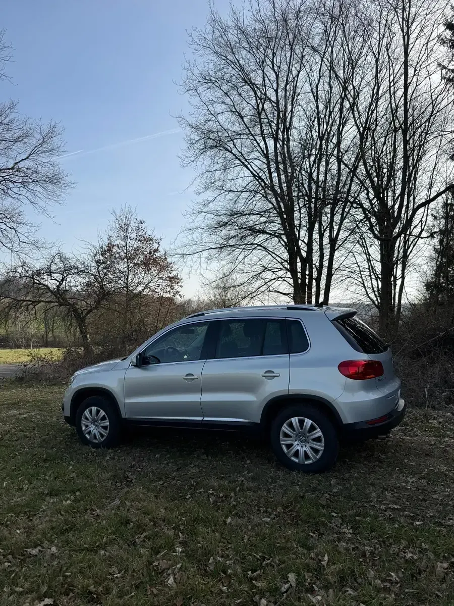 Gebraucht VW Tiguan 140 PS (102 kW) 2013 Silber SUV