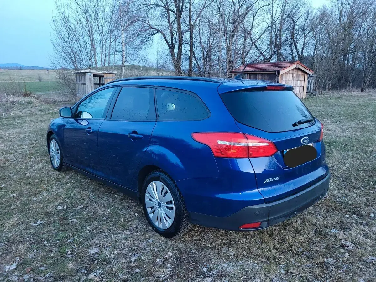 Gebraucht Ford Focus Business Edition 125 PS (91 kW) 2016 Blau Kombi