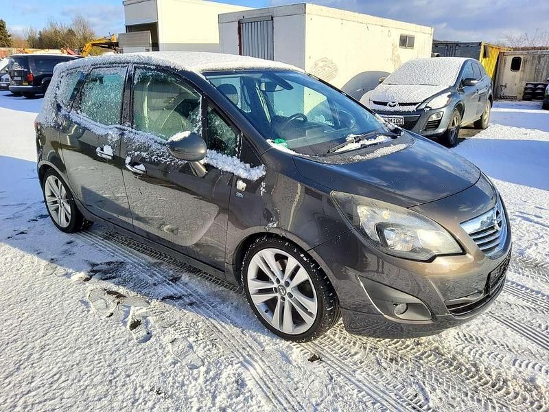 Plat.anthr./rogrey/0j:silbergr Gebraucht 2013 Opel Meriva Innovation Van / Kleinbus | 5.900 € (Fairer Preis) - Bild 1/4