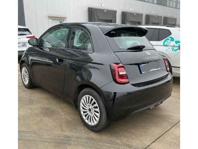 Gebraucht Fiat 500e Action 69 kW (95 PS) 2022 Onyx schwarz) (schwarz Kleinwagen