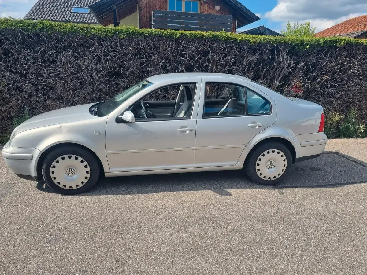 Occasion VW Bora 115 ch (84 kW) 2000 Argent Berline