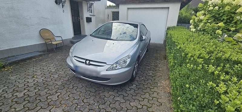 Gebraucht Peugeot 307 CC 136 PS (100 kW) 2004 Silber Cabrio