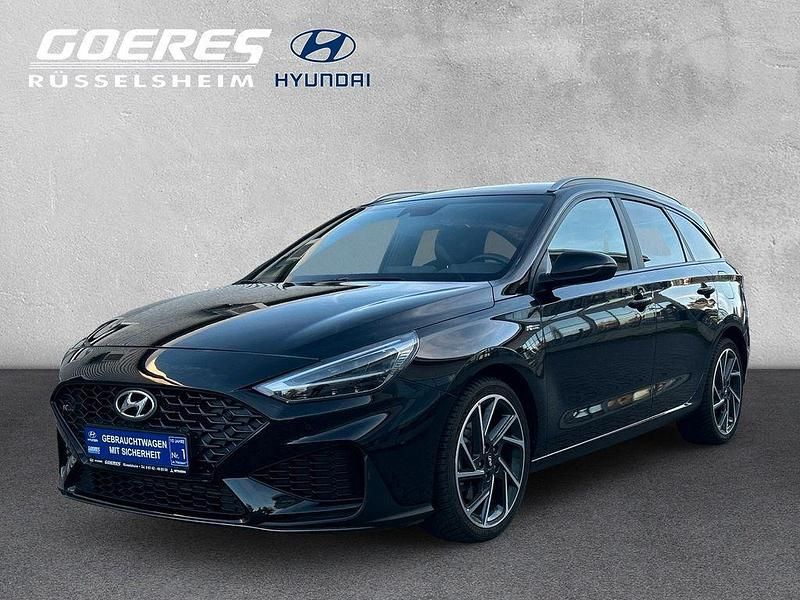 Schwarz Gebraucht 2023 Hyundai i30 N Line Limousine | 24.640 € (Fairer Preis) - Bild 1/4