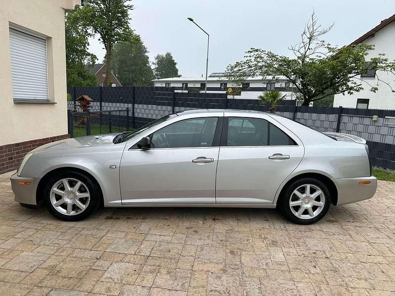 Gebraucht Cadillac STS 257 PS (189 kW) 2009 Silber Limousine