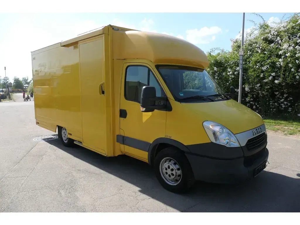 Gebraucht Iveco Daily 106 PS (77 kW) 2013 Gelb Van