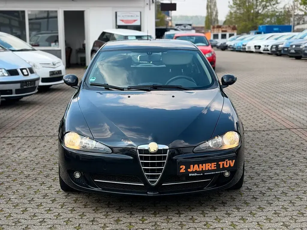 Gebraucht Alfa Romeo 147 105 PS (77 kW) 2007 Schwarz Kleinwagen