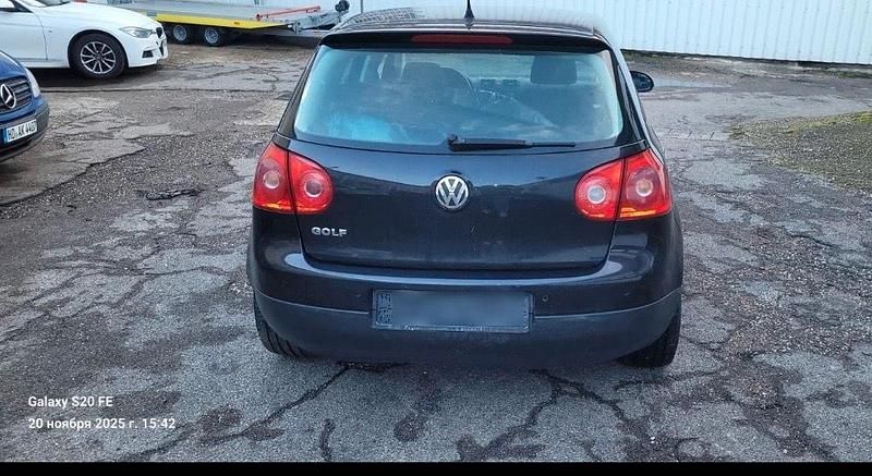 Gebraucht VW Golf V 110 PS (80 kW) 2007 Schwarz Kleinwagen